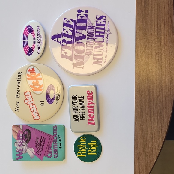 Cineplex Odeon Promo Buttons - Picture 1 of 8